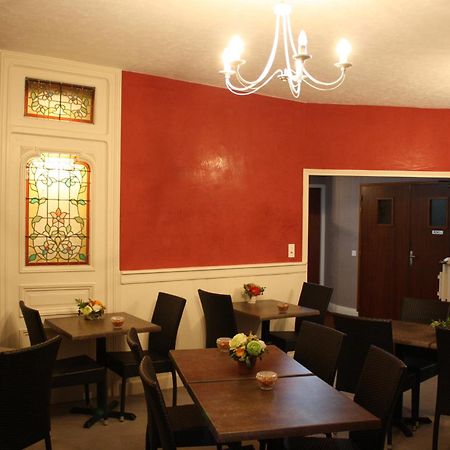 Hotel Du Touring Saint-Cere Luaran gambar